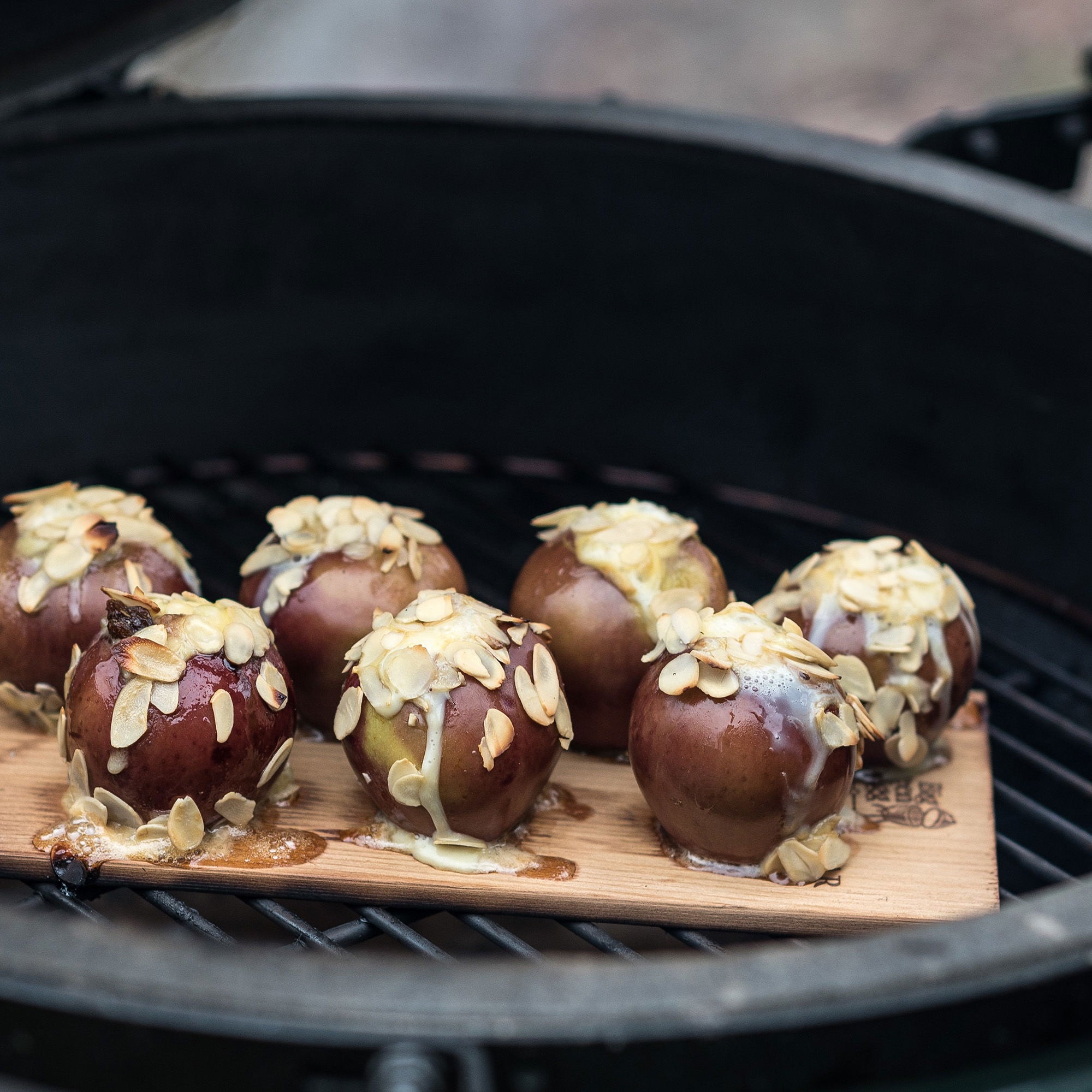 Big Green Egg Grillplanken aus Zedernholz