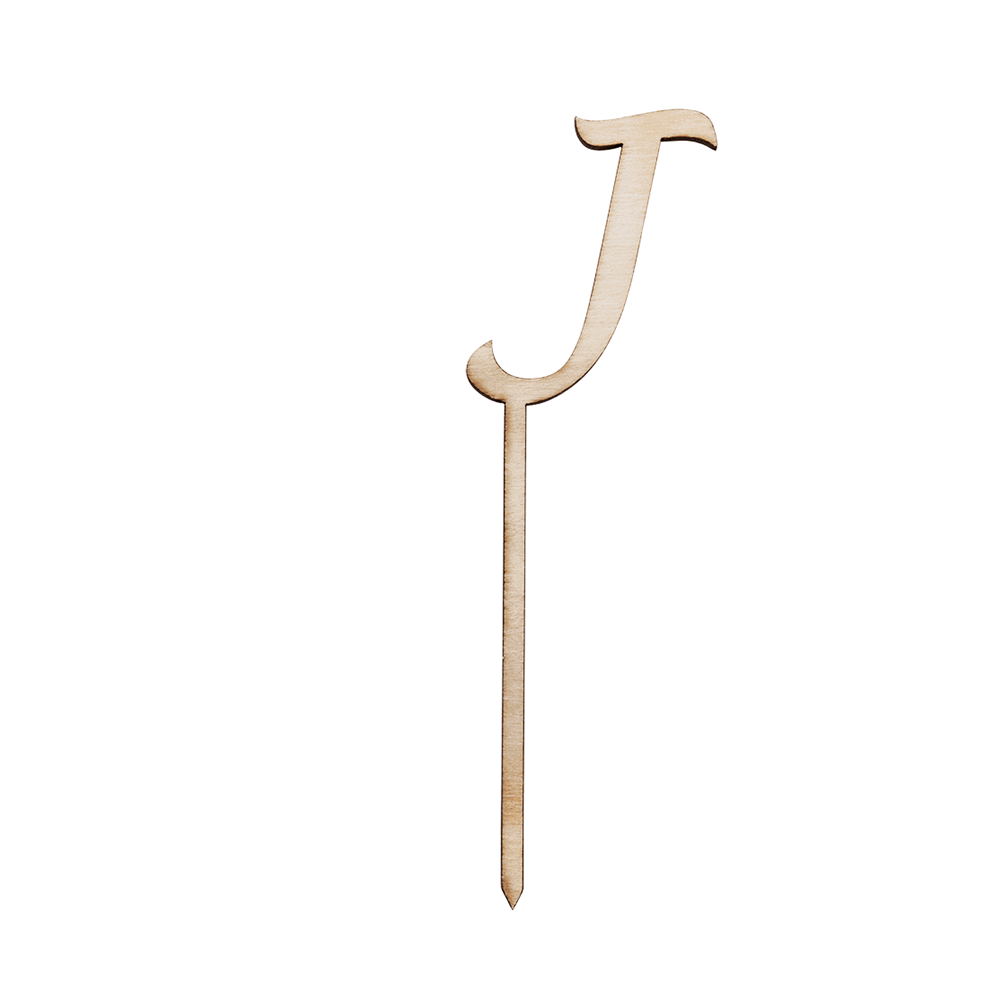 Ein Caketopper mit dem Buchstaben J