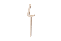 Ein Caketopper mit dem Buchstaben L