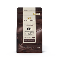 Eine Packung Callebaut dunkle Schokolade