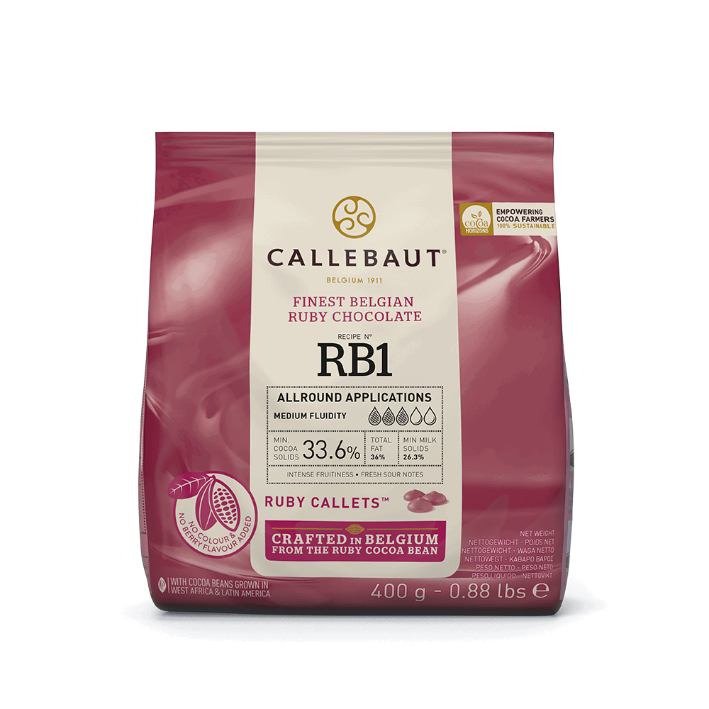 Eine Packung Callebaut Ruby-Schokolade