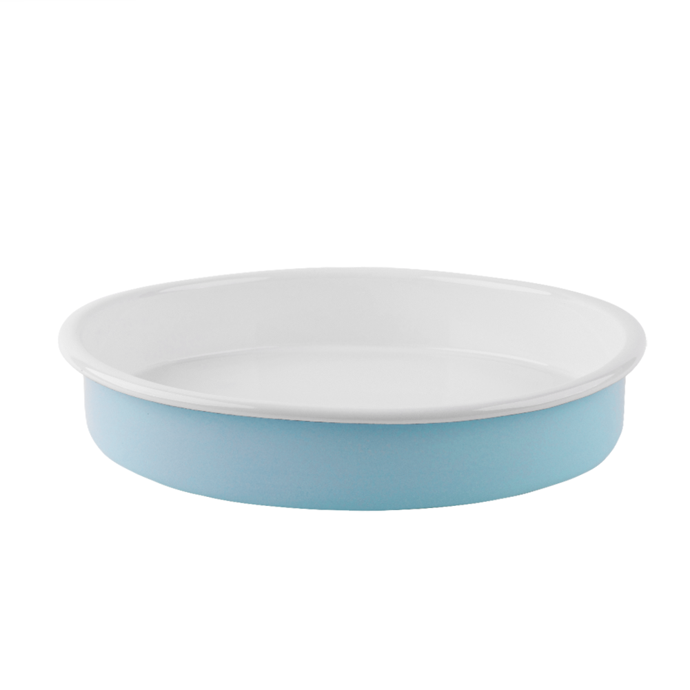 Eine pastellblaue Emaille-Ofenform