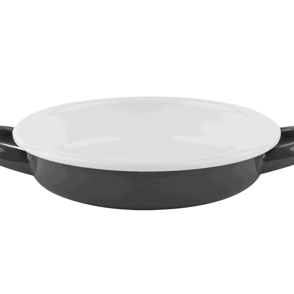 Ein anthrazitfarbenes Emaille-Pfännchen