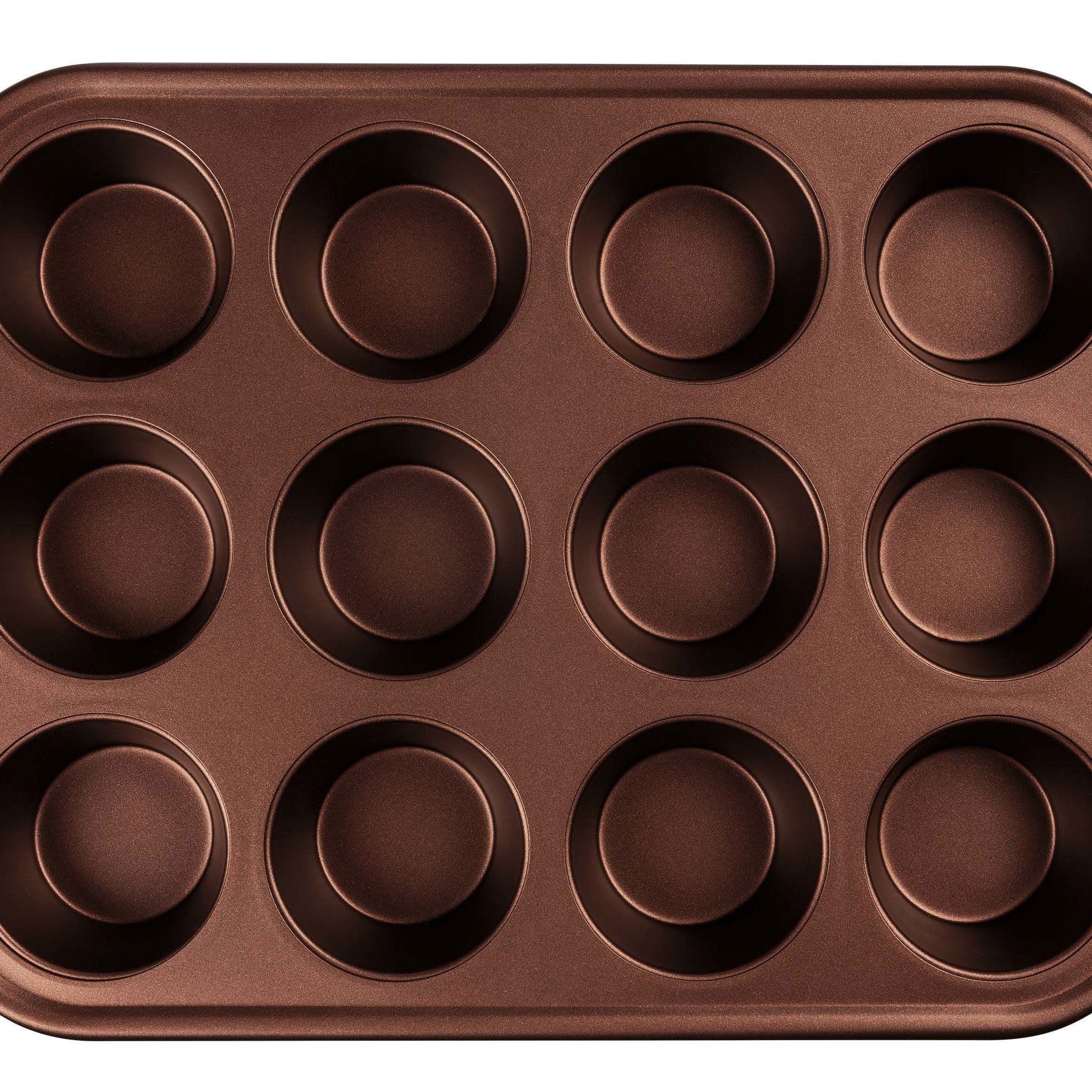 Eine kupferfarbene Muffinform für extra große Muffins
