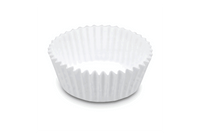 Weiße Papierförmchen