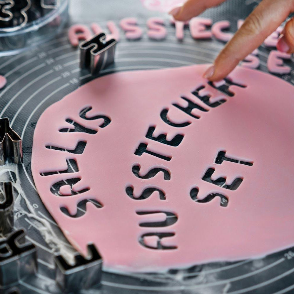 Sallys Buchstaben Ausstecher 26-teilig