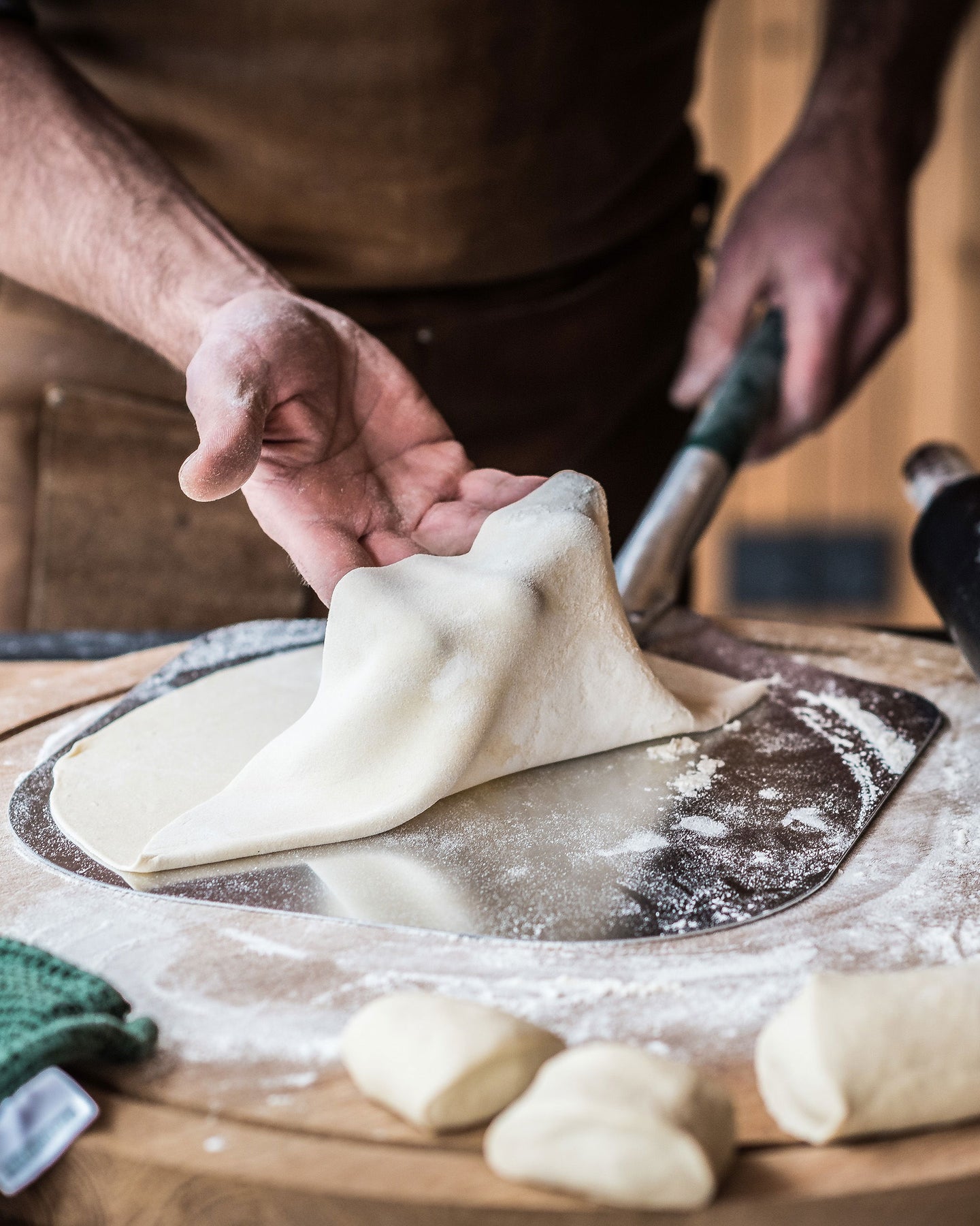 Big Green Egg Pizzaschaufel aus Edelstahl