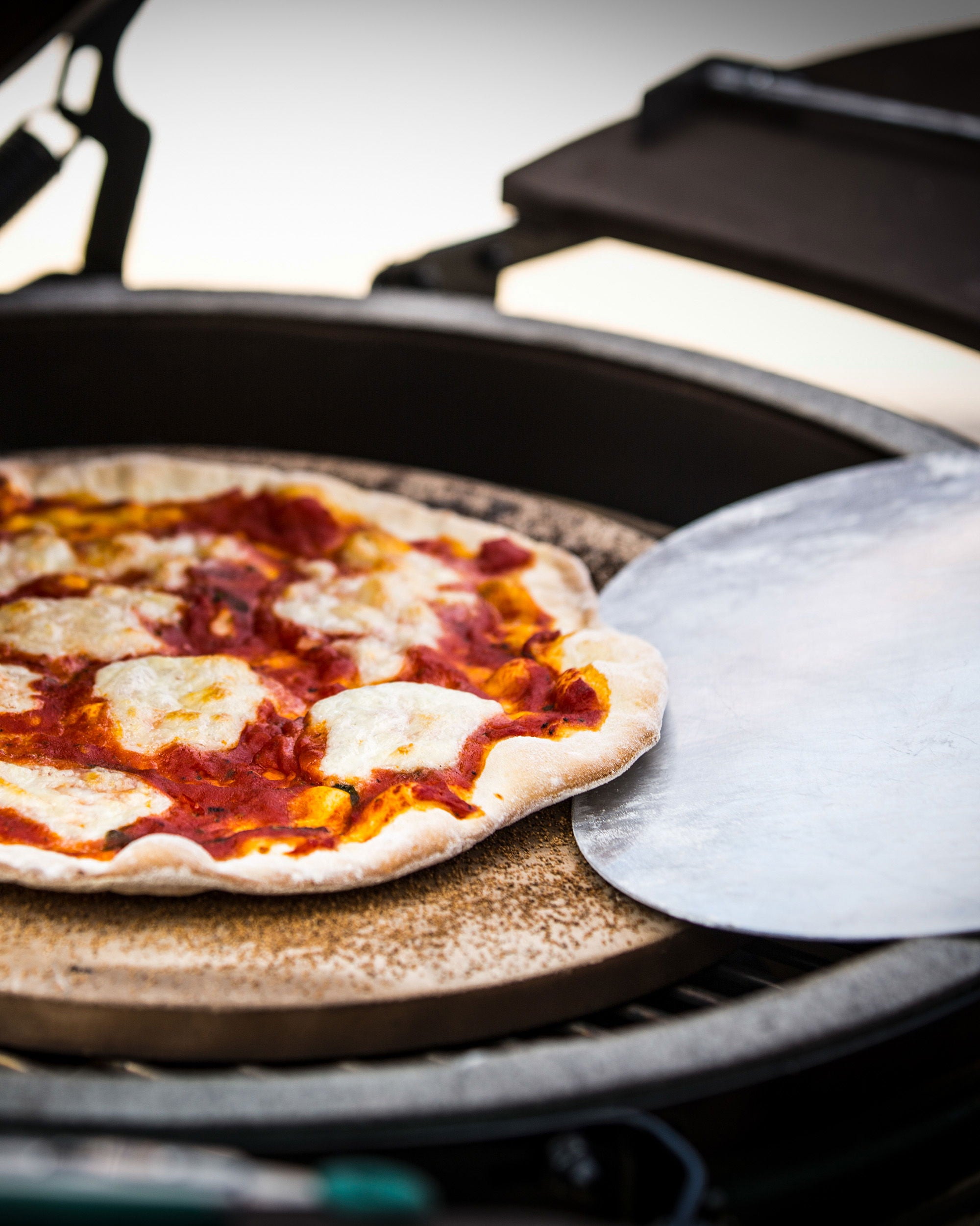 Big Green Egg Flacher Back- und Pizzastein LARGE