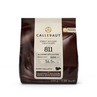 Eine Packung Callebaut dunkle Schokolade