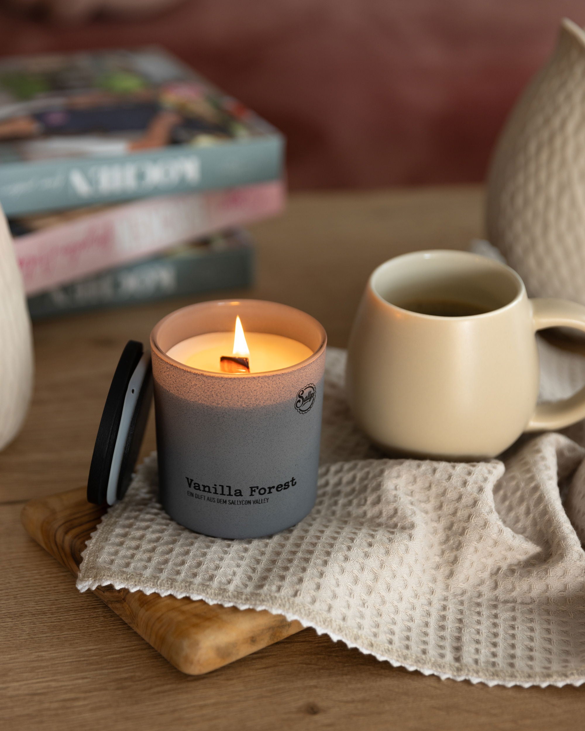 Sallys Duftkerze „Vanilla Forest“