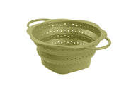 Ein olivfarbenes Faltsieb