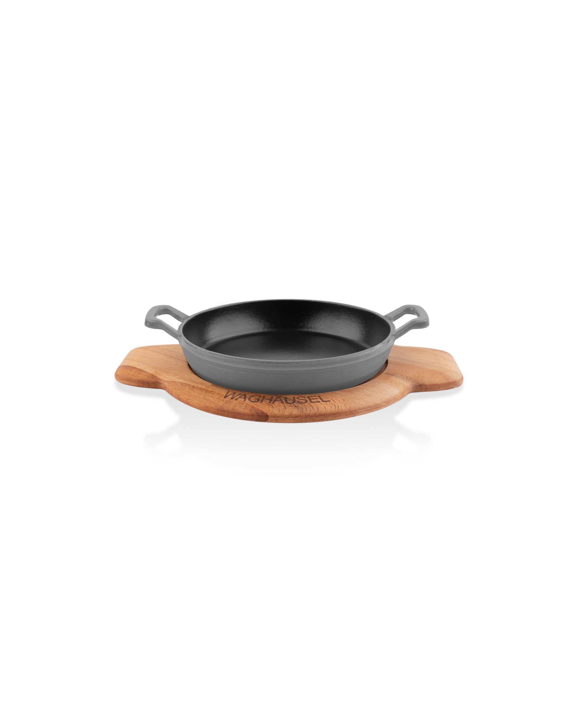 Sallys Gusseisen - Servierpfanne rund Ø 20 cm - mit Echtholzuntersetzer