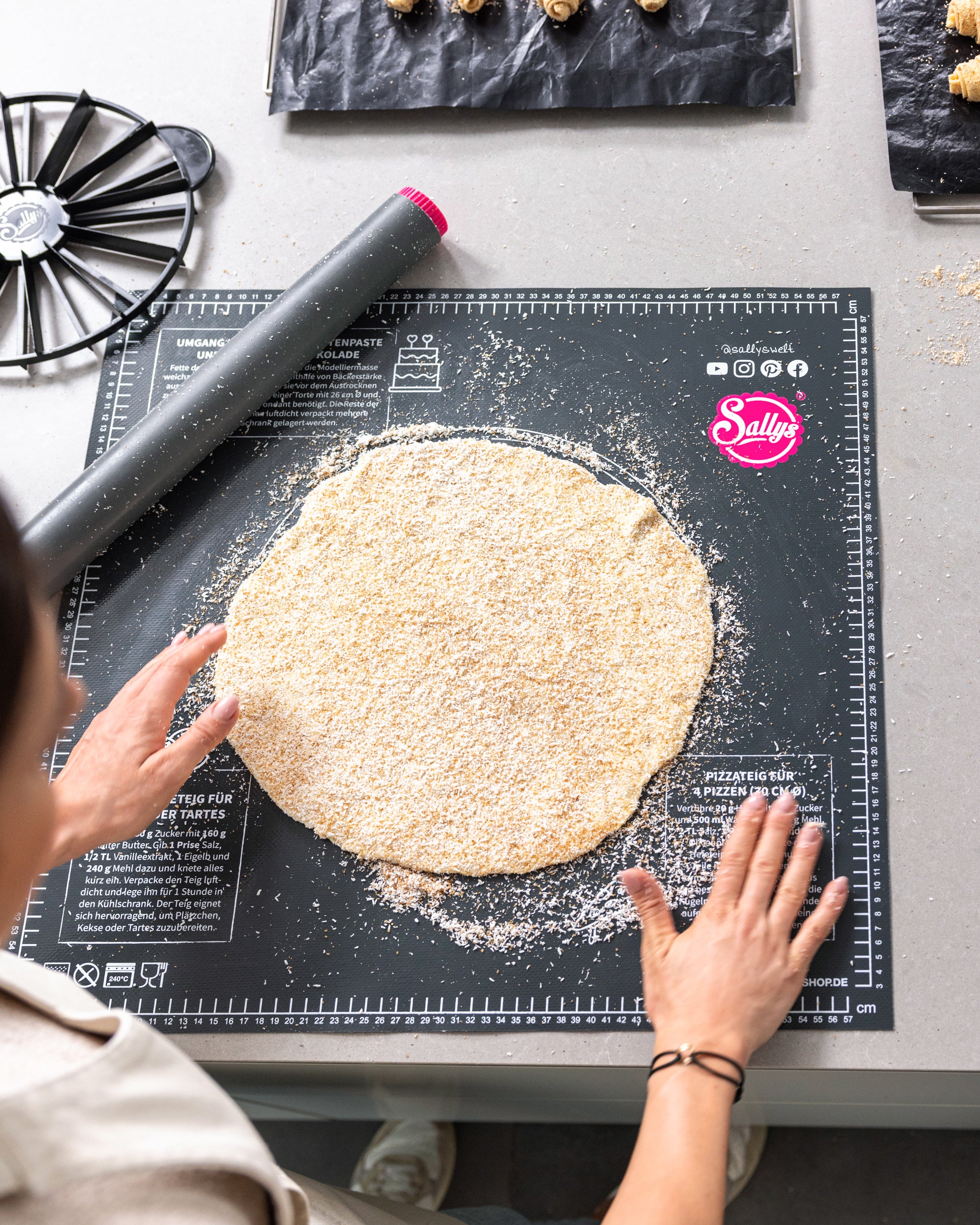 Sallys Silikon Backmatte / Gewebematte