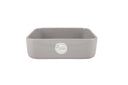 Eine kleine, beige Stoneware-Ofenform