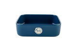 Eine blaue, kleine Stoneware-Ofenform