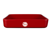 Eine rote Stoneware-Ofenform