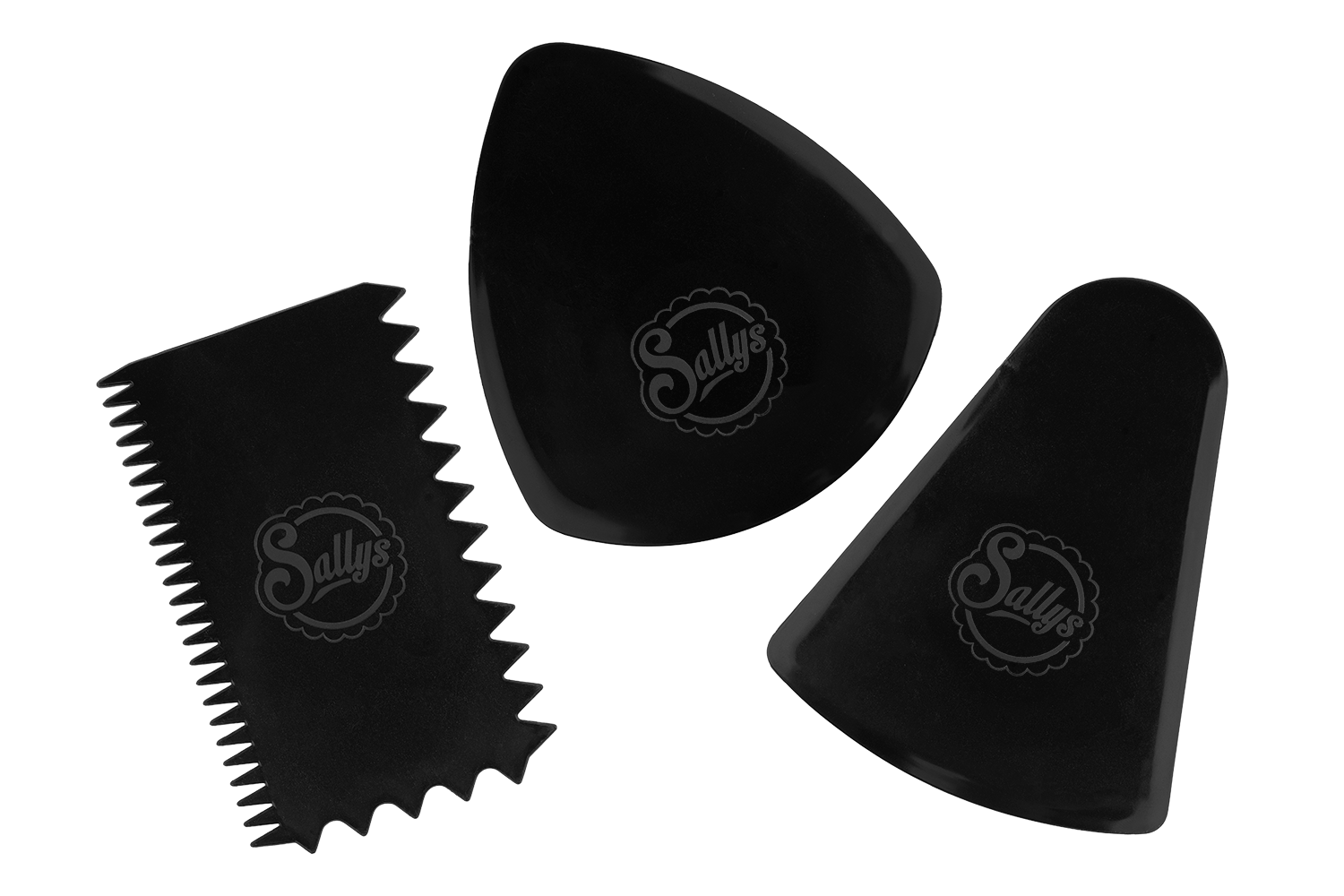 Eine runde, eine ovale und eine rechteckige Teigkarte mit Muster