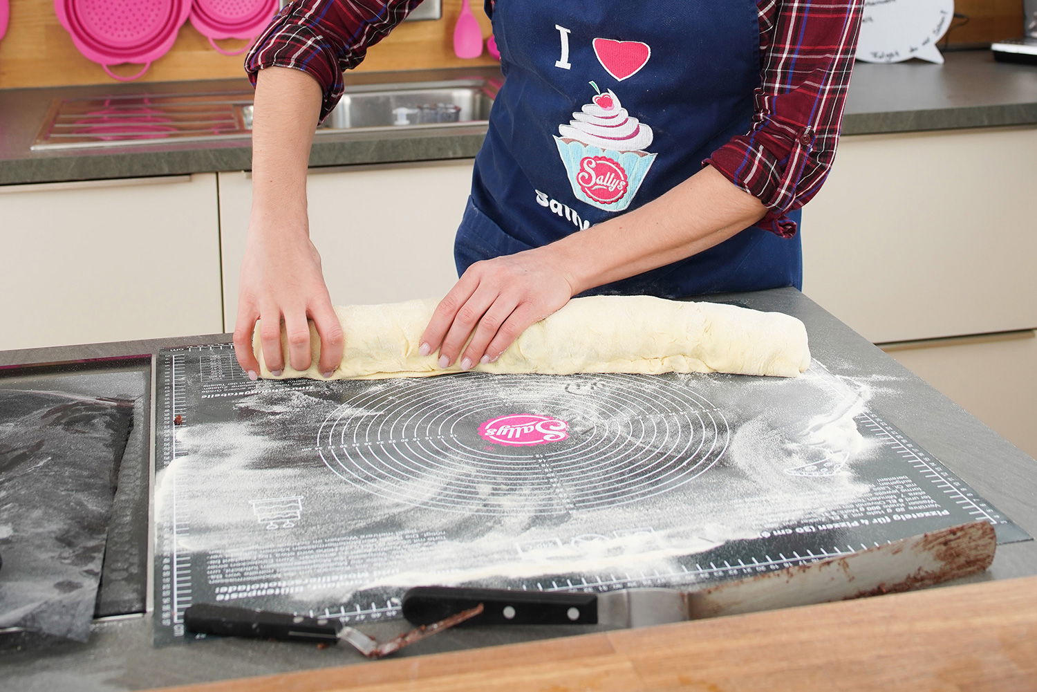 Sallys Ausrollstab 50 cm + Backmatte / Gewebematte Set